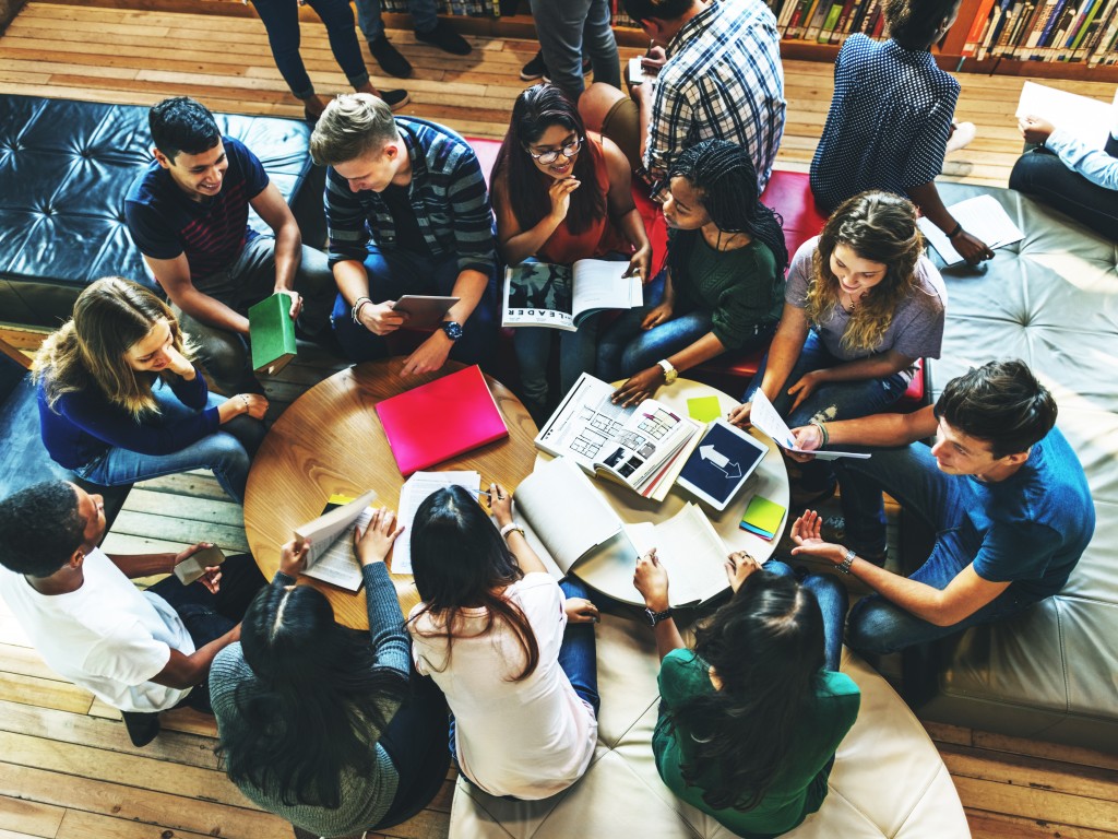 PhD Valorisatie-beurs 2025: Saxion Hogeschool en Radboud Universiteit onderzoekers versterken maatschappelijke impact via LEADER-project
