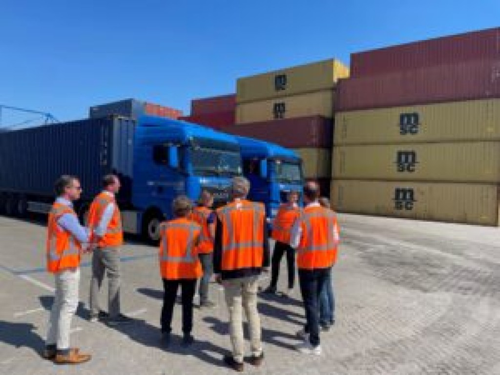 TKI Dinalog, Top Sector Logistics and ROM Netherlands join hands during Region Visits Logistic Innovation