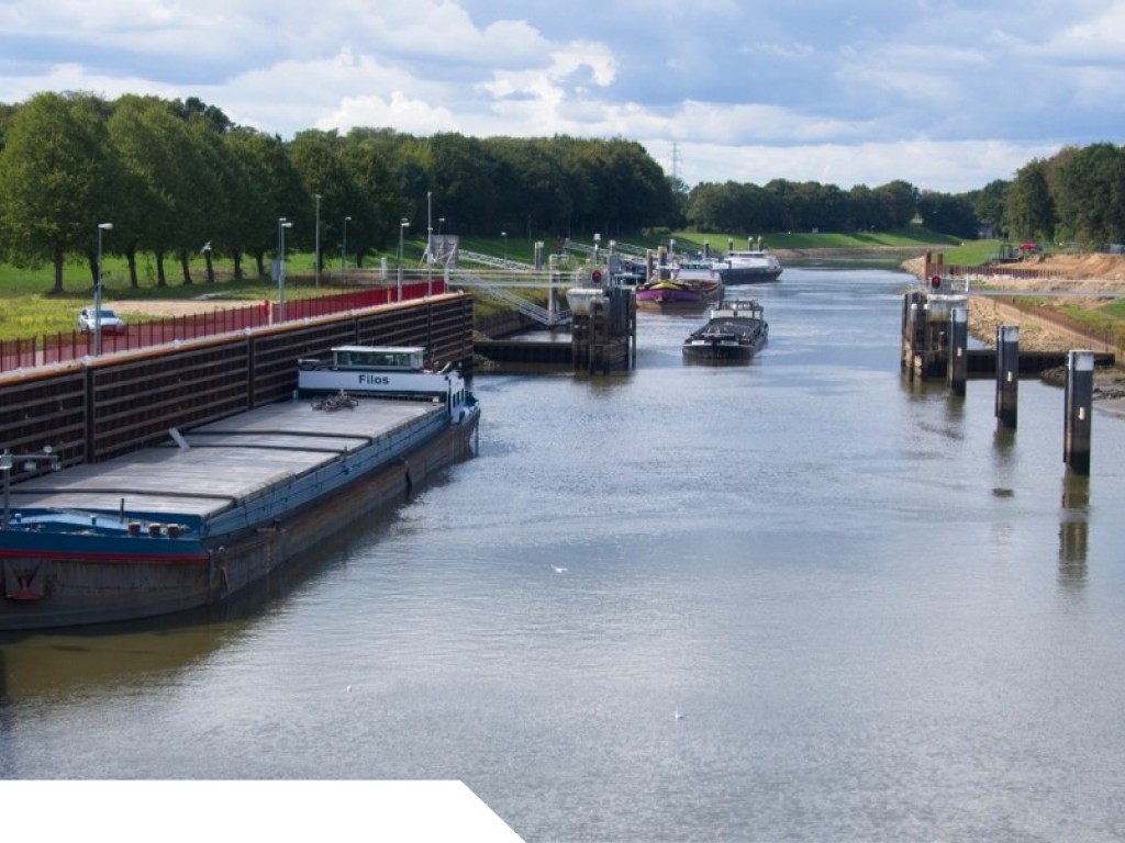Transitioning towards resilient multimodal corridors using digital twinning